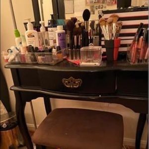 Mirrored Vanity with chair